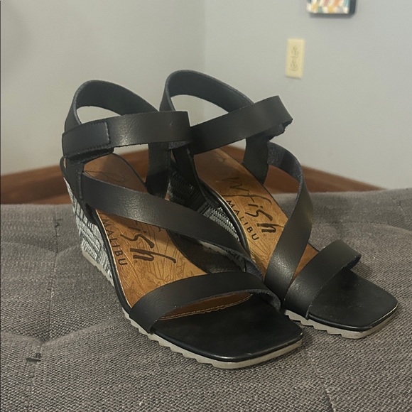 Blowfish Malibu Shoes - NWOT Blowfish
